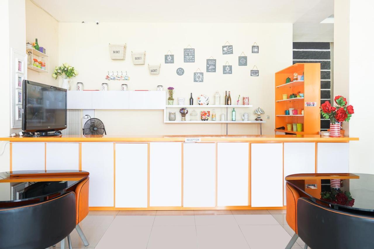 Pratisarawirya Guesthouse By Ecommerceloka Surabaya Kültér fotó