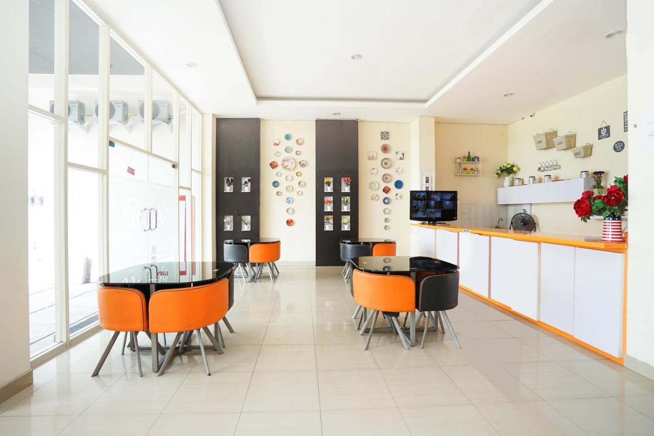 Pratisarawirya Guesthouse By Ecommerceloka Surabaya Kültér fotó