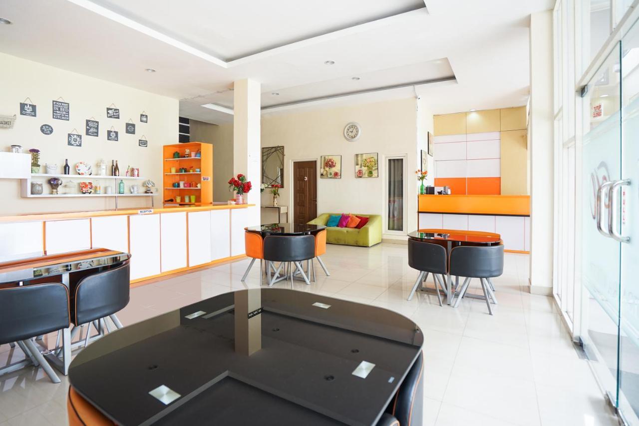 Pratisarawirya Guesthouse By Ecommerceloka Surabaya Kültér fotó