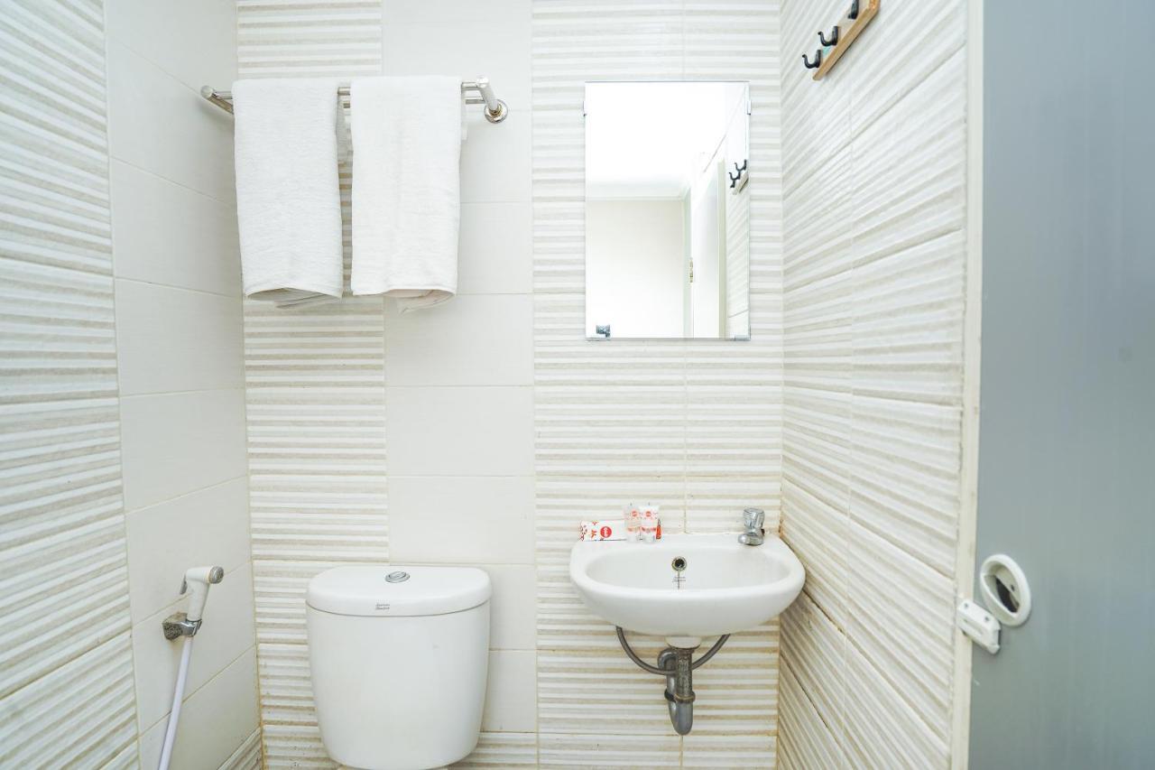 Pratisarawirya Guesthouse By Ecommerceloka Surabaya Kültér fotó
